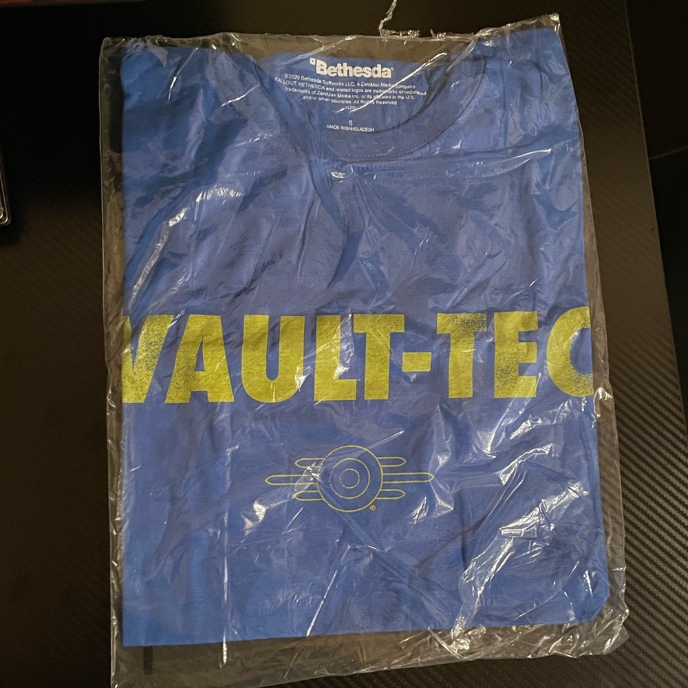 Fallout Vault-tec Tshirt
